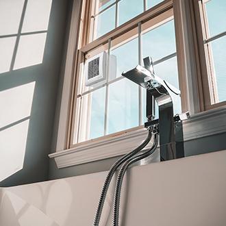 Como evitar la obligación de instalar en baños extractores al lado de  ventanas